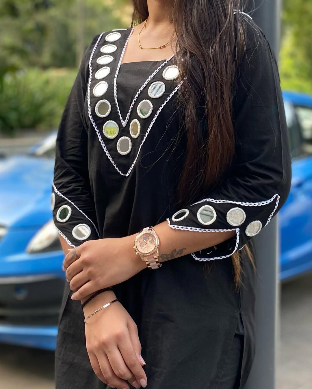 KURTA-KURTIS