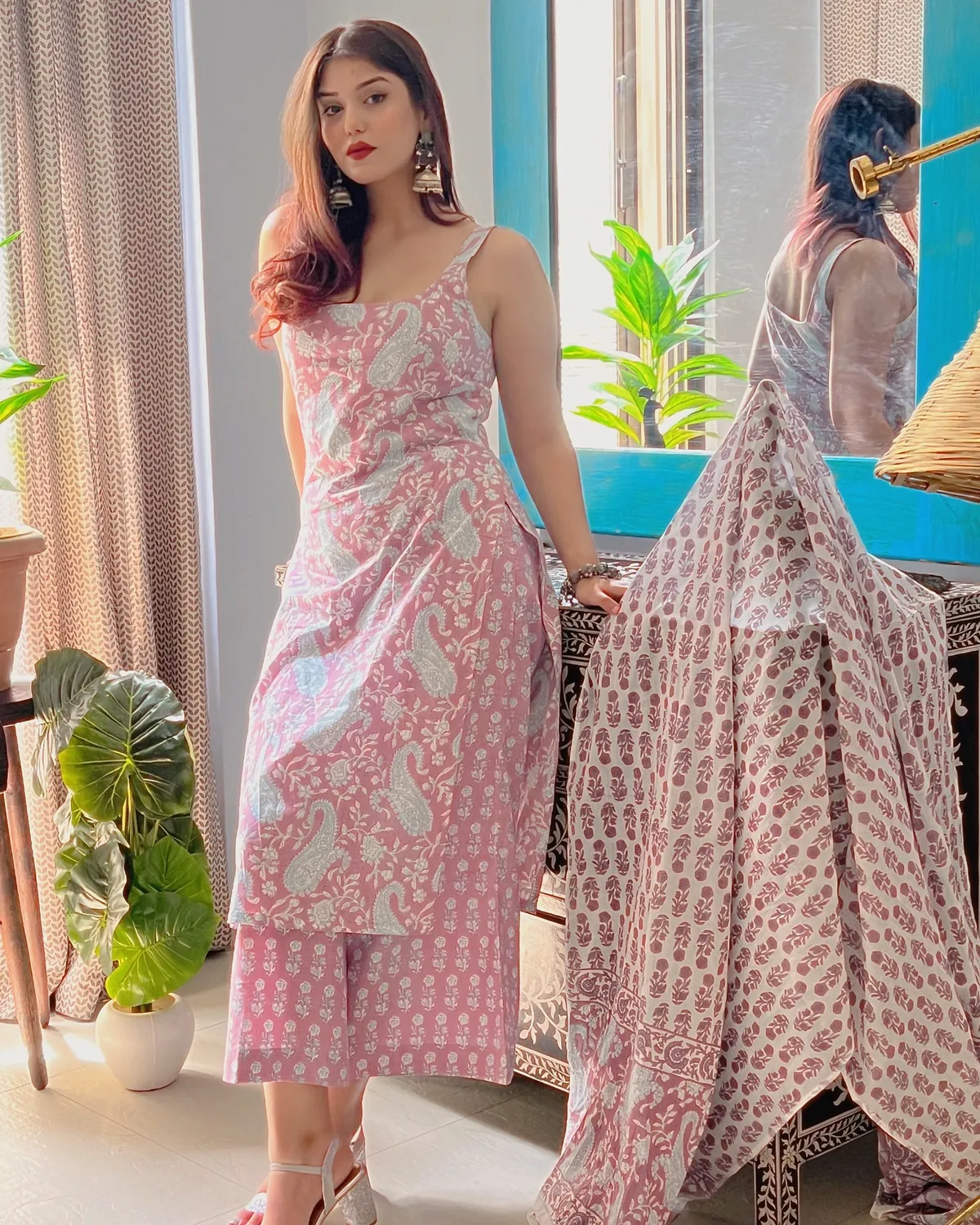 KURTA PALAZZOS SET