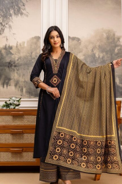 Royal Black Ethnic Kurta Set with Printed Dupatta Set